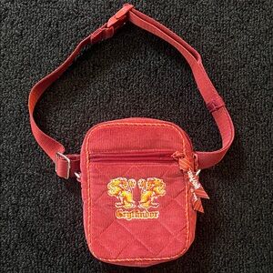 Vera Bradley Harry Potter Gryffindor RFID Hip Pack